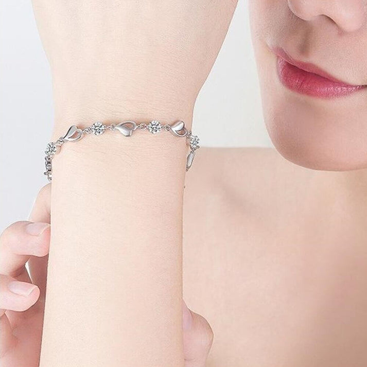 Zilveren Hartvormige Armband - Eloria