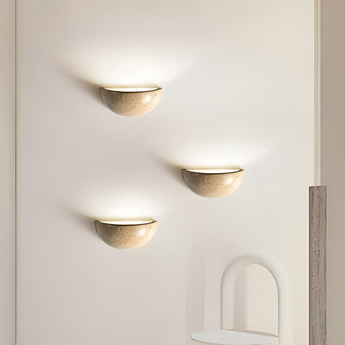 Halfronde stenen wandlamp - WabiShine