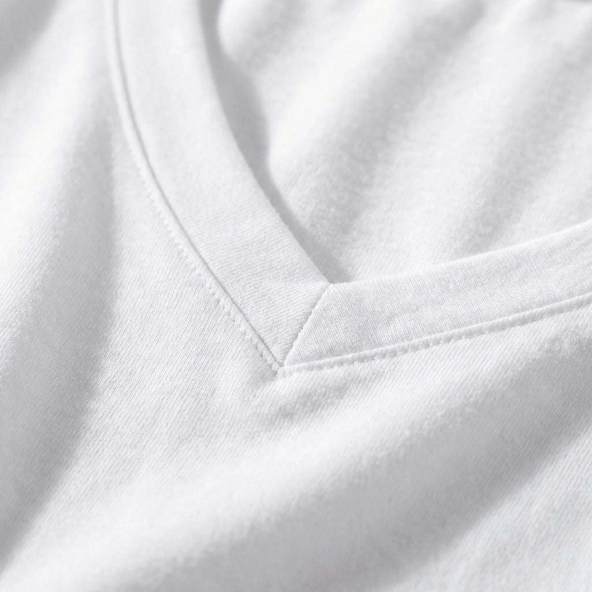 Losvallend T-shirt met V-hals - Nadine