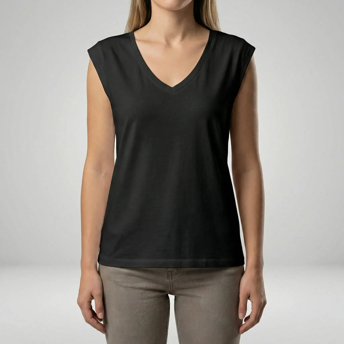 Losvallend T-shirt met V-hals - Nadine