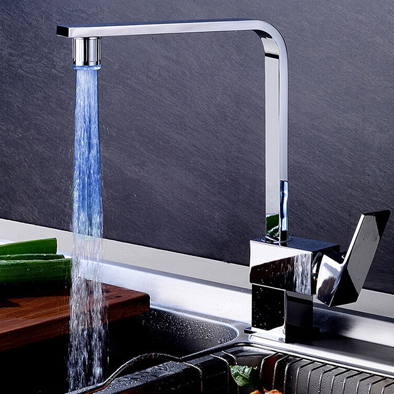 Kleurrijke Waterkraan LED - AquaGlow